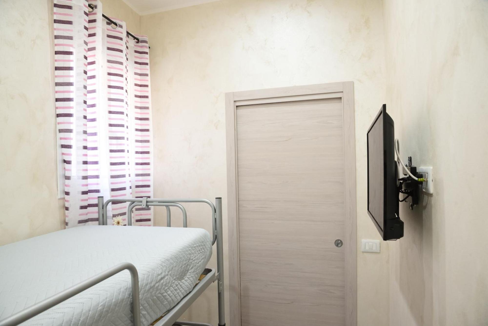 Family House Apartment Катания Екстериор снимка