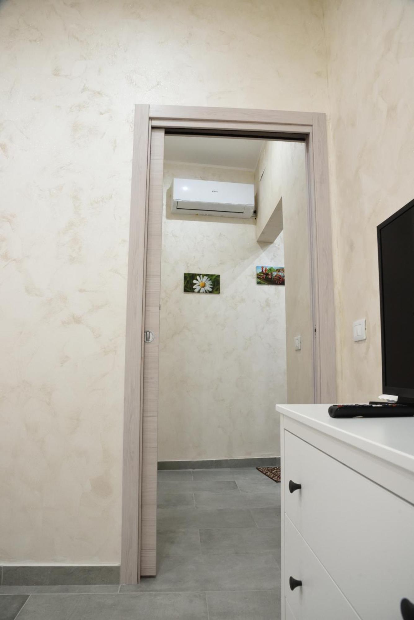 Family House Apartment Катания Екстериор снимка